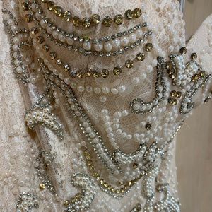 SOLD BEAUTIFUL HANDBEADED SHERII HILL GOWN